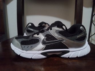 Nike size 4.5 Youth.  6 Women $40