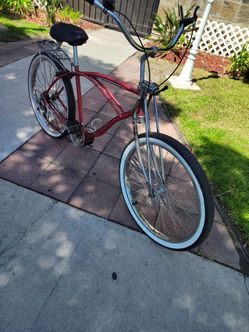 Old school vintage Schwinn beach cruiser ✨