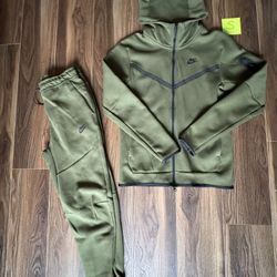 Nike Tech Fleece Jacket  And Joggers Set 