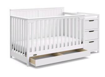Graco White Baby Crib with Changer and Storage
