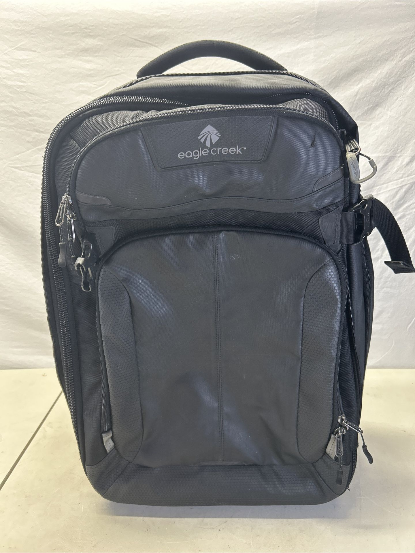 Eagle Creek Tarmac Black 22" Upright Luggage Wheeled Carry On Exp Suitcase 20428