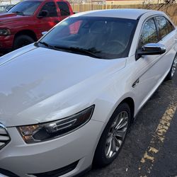 2015 Ford Taurus