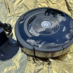 IROBOT ROOMBA 675 VACUUM CLEANER