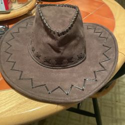 Small Medium, Cowboy Hat