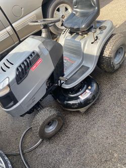 2013 Craftsman 42 inch 17.5 Hp engine riding mower great condition