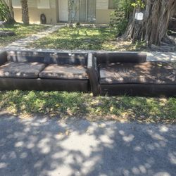 Burnheart leather sectional no back cushions. FREE     
