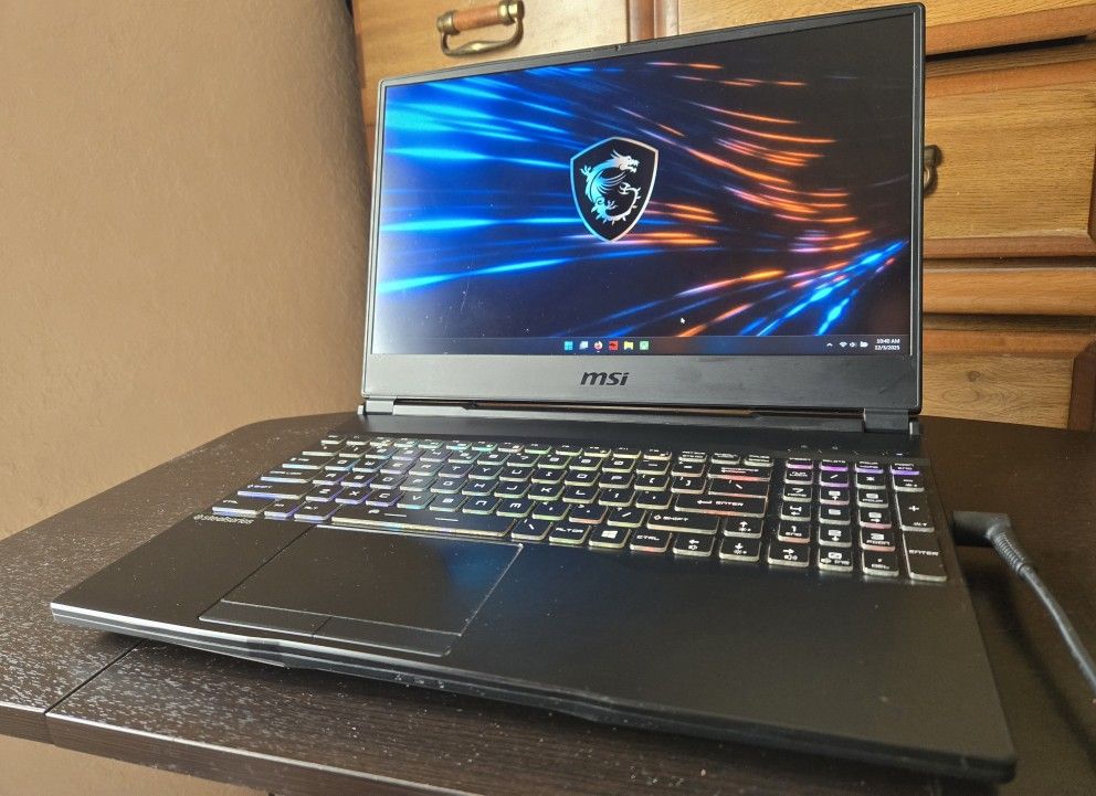 MSI GL65 Leopard RTX 2070 Laptop w/ Llano V13 Laptop Cooler