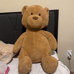 stuffed bear 