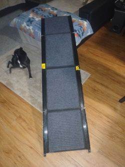 Four panel Foldable, and portable, dog/pets  car /house walk up ramp
