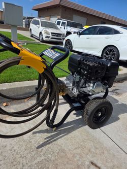 DEWALT GAS 4400 PSI PRESSURE WASHER HEAVY DUTY