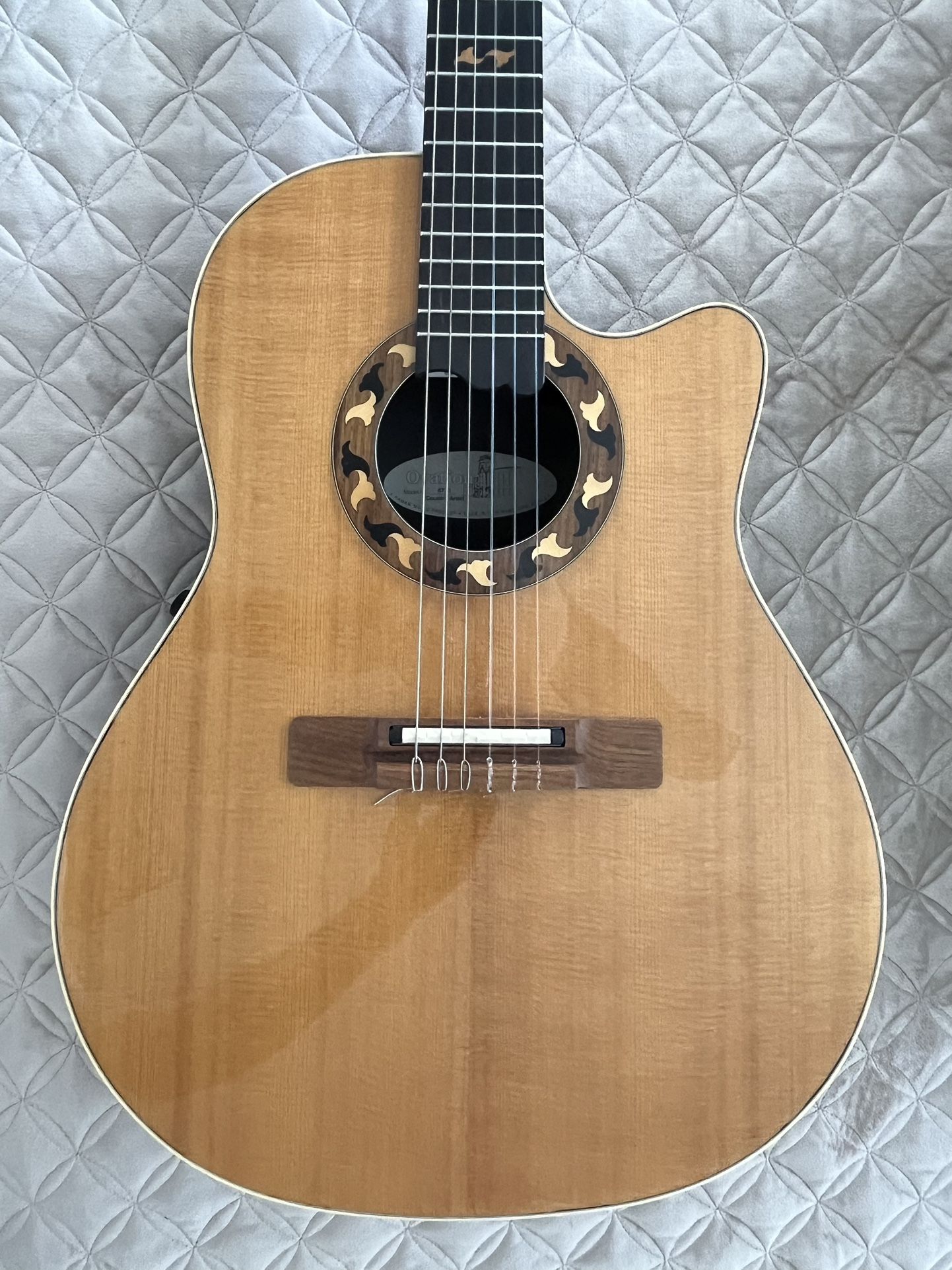 Ovation 6773 Country Artist