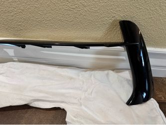 GM Factory Carbon Flash Grille Opening Bezel