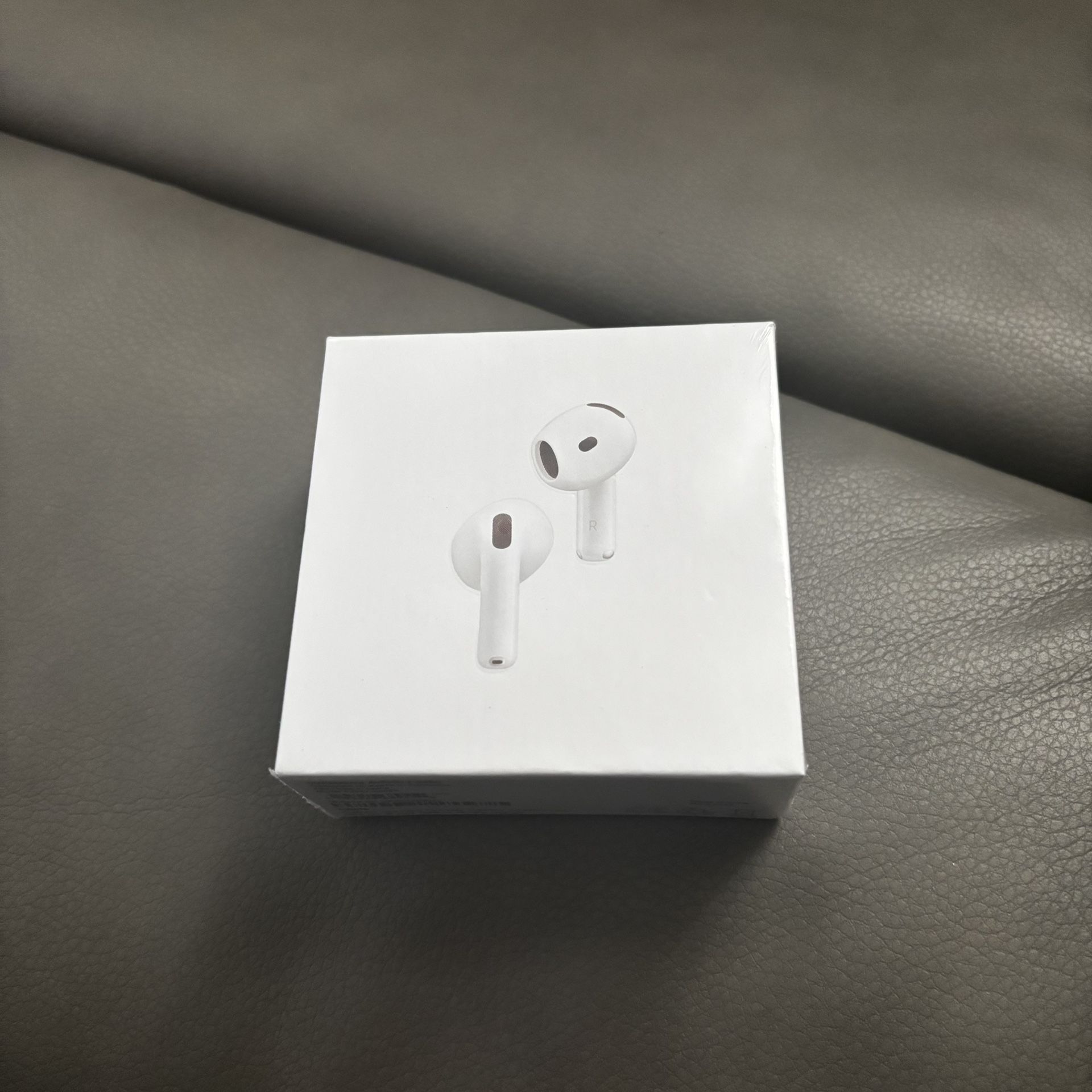 AirPods 4 ANC(Active Noise Cancellation