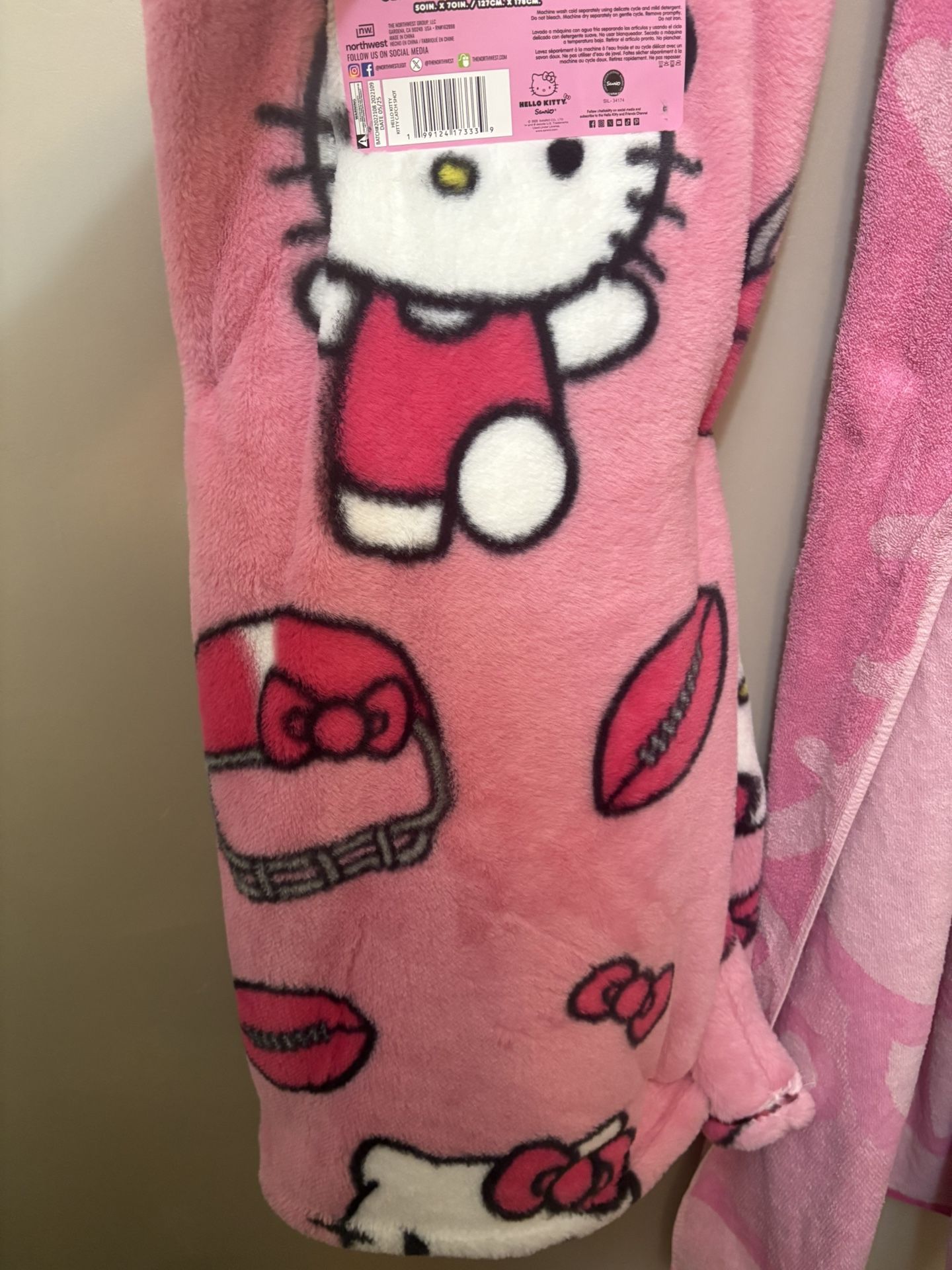 Hello Kitty Faux Fur Blanket