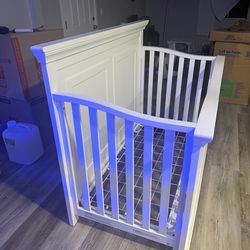 Baby crib