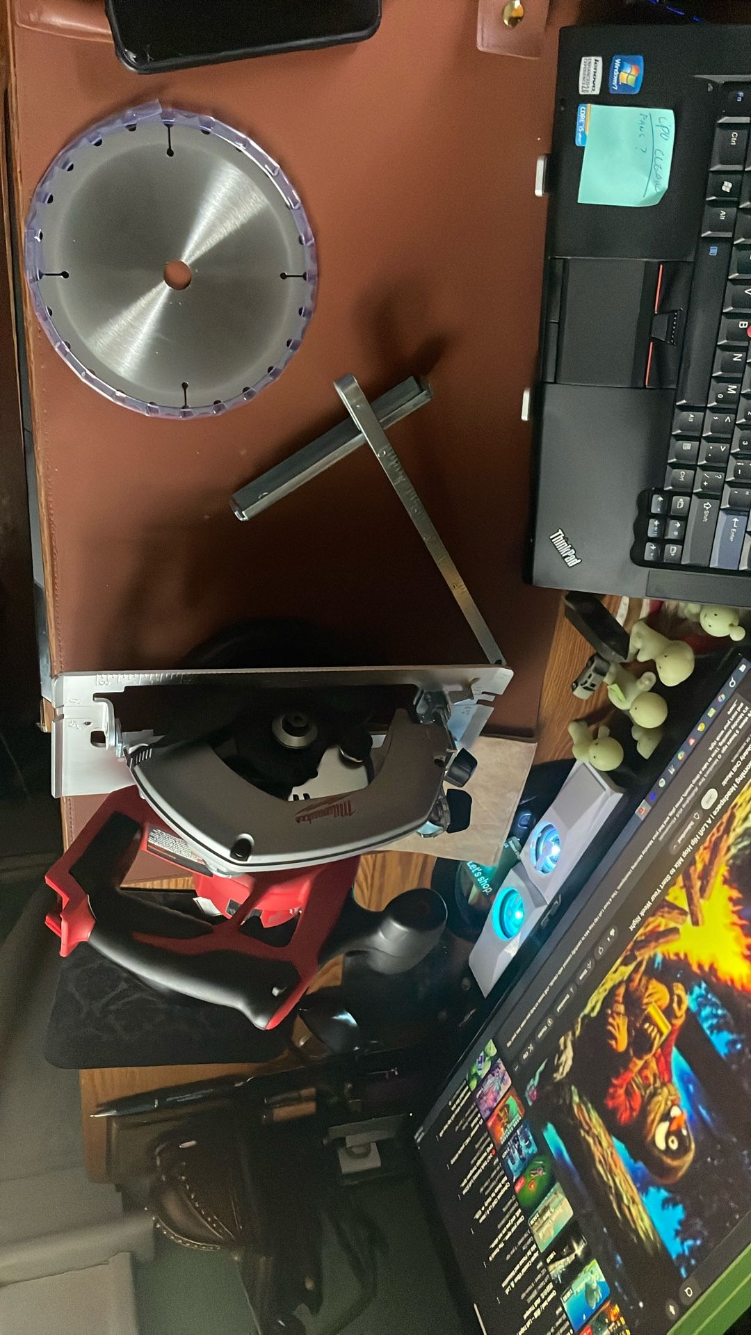 Milwaukee Circle Saw (Brand Spanking New)