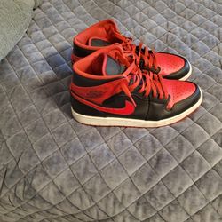 Air Jordan 1 Mid size 10.5 Pick uP Only