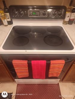 G.E. Electric glass top stove