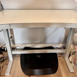 Tresanti Adjustable Height Standing Desk - 47” Sit/Stand Tech Desk