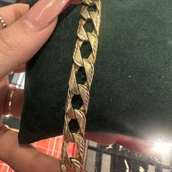 Cuban Link Bracelet 