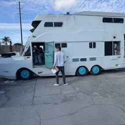 Amphibious Self Contained Motorhome