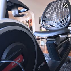Freemotion 370r Recumbent Exercise Bike w wireless for Sale in