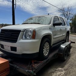 Parting Out Yukon 2008 Hybrid 