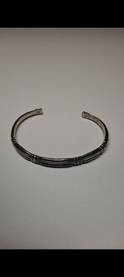 James Avery