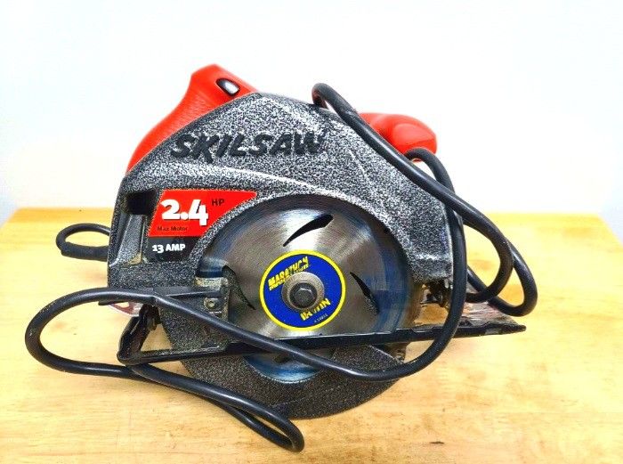 Skil Saw #5500 13amp 4600rpms 2.45hp 7 1/4 Circular Saw & Case