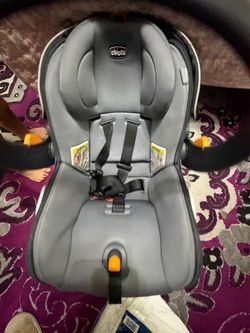 Chicco car seat with base