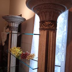 Greek Columns w/4 Thick Glass Shelves And Round Tops With Lights