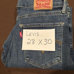 Boys Levis Jeans size 28 x 30