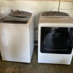 Selling Kenmore washer And Dryer 