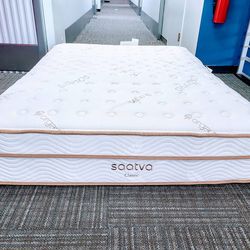 Saatva Classic Mattress, Luxury Firm, 11.5", King, Like New, Perfect C