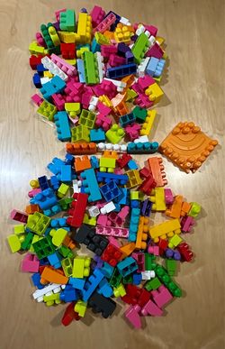 245pc Mega Bloks Toddler Building Bricks Lot