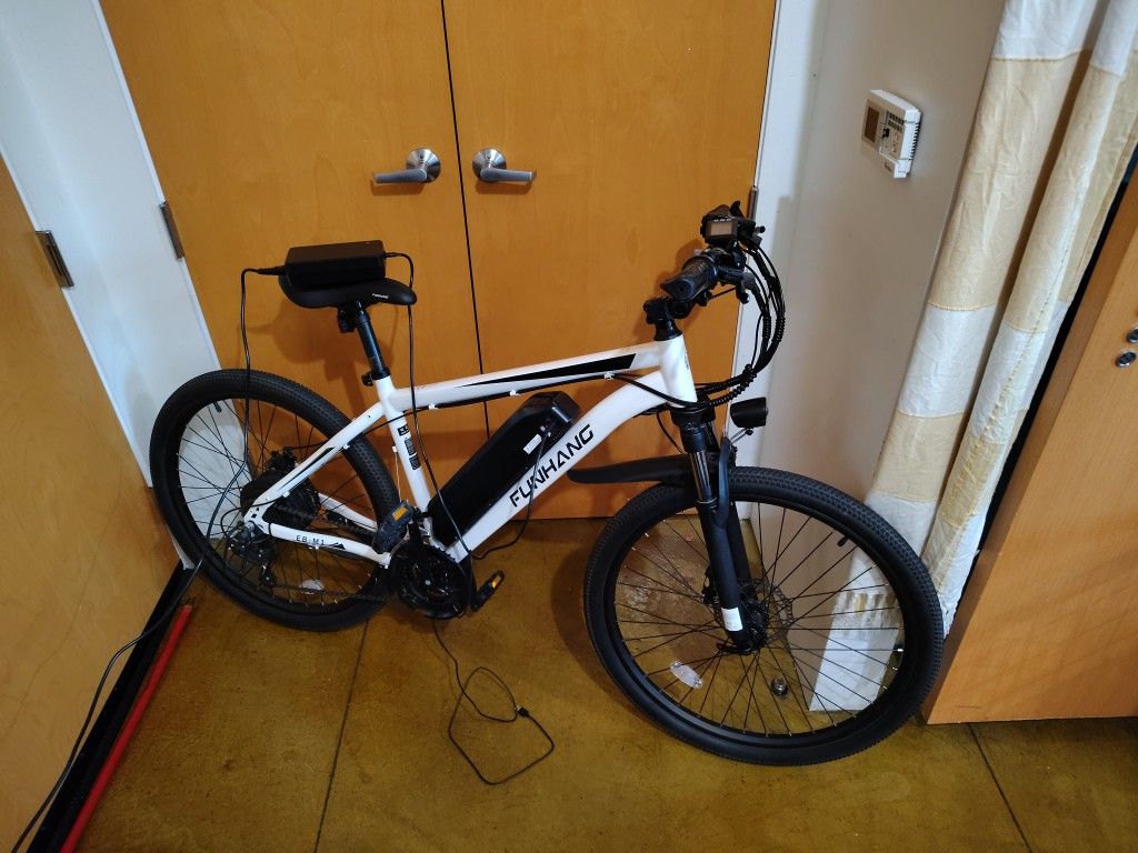 FUNHANG Eb - M1 Adult Scooter W/ Charger