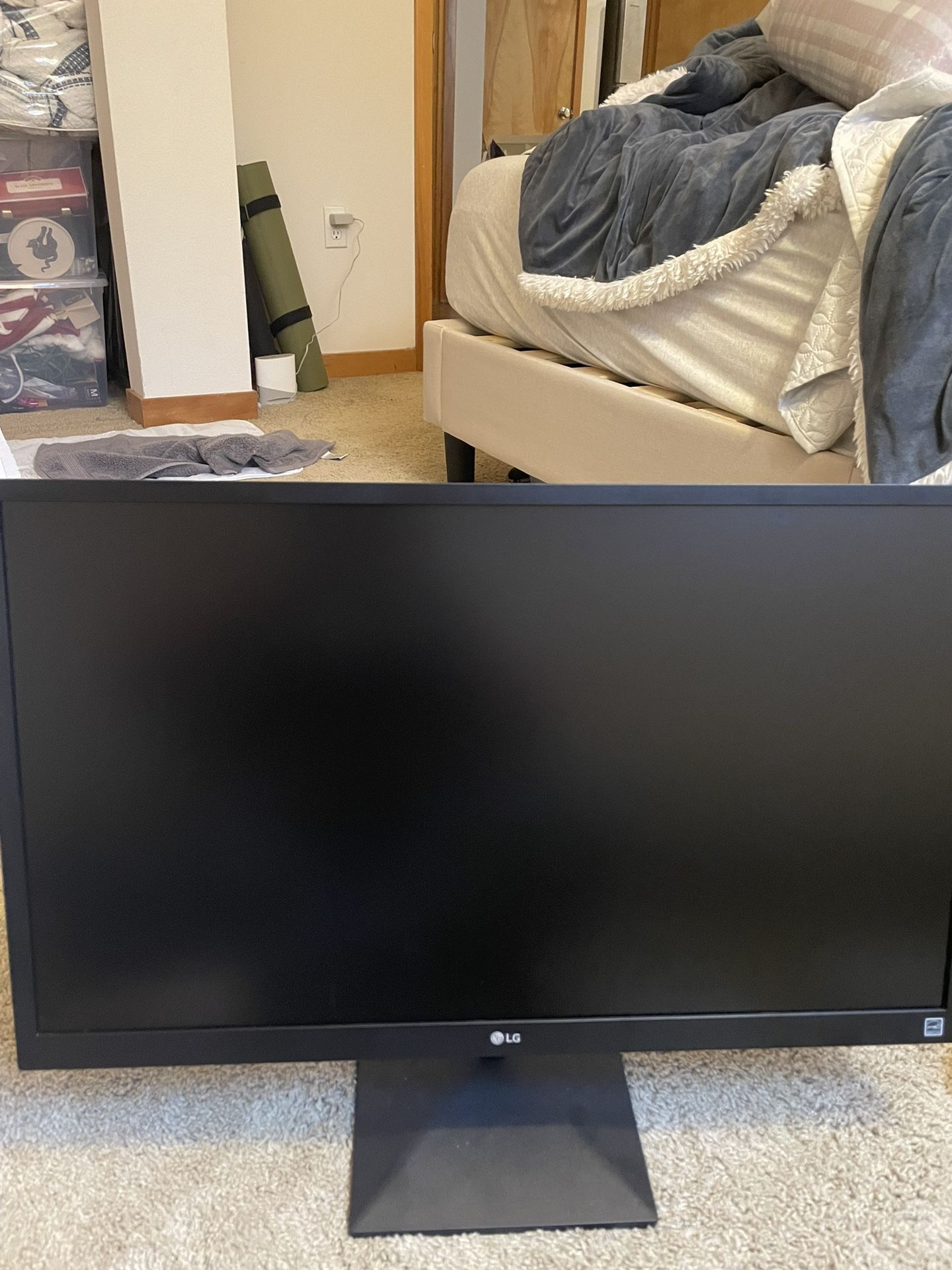 LG Full HD Monitor With 5ms Response Time