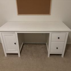 White (IKEA) Deck Table In Very Good Condition 