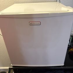 Mini Refrigerator 