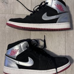 Air Jordan Mid 1 