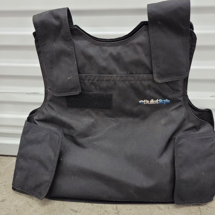 BulletSafe Bulletproof Vest, Level IIIA BS52000B-XS Threat Level: Level IIIA, Color: Black,