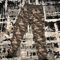 Old Navy Kids Camo Pants For 10 Dollars!