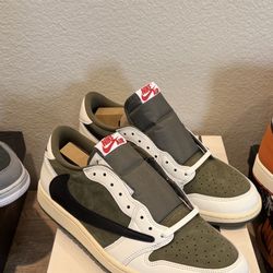 Travis Scott size 13 DS