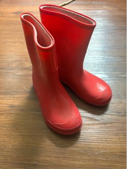 Free Girls’ Shoes