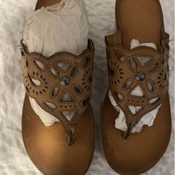 Clark’s Woman’s Wedges Size Wide 6.5