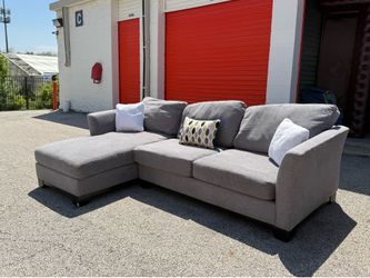 Grey Sleeper Sectional w/ Chaise - Free Curbside Delivery