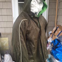 No extra large zip up hooded coat only $25