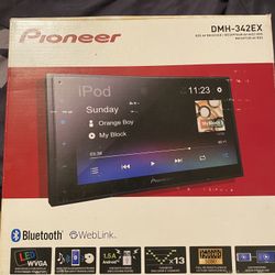 Pioneer Stereo 