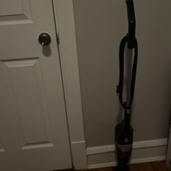 Cordless Vacuum 