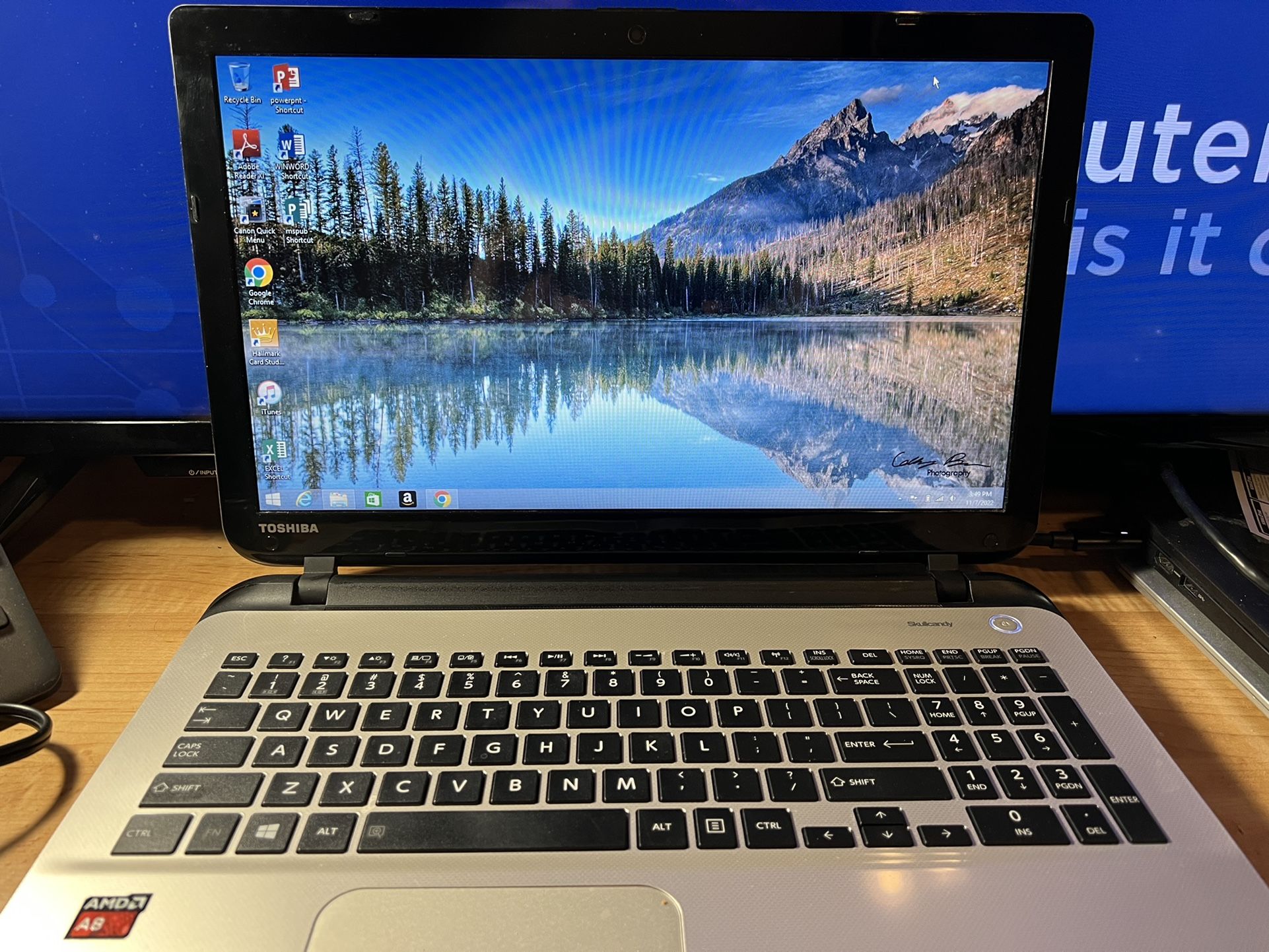 LAPTOP - Toshiba Satellite L55D Windows 8.1 AMD A8-6410 1 Tb HD 8 Gb